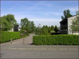 het voetpad vanaf de Talingsingel naar de Karekietsttraat (h2180)